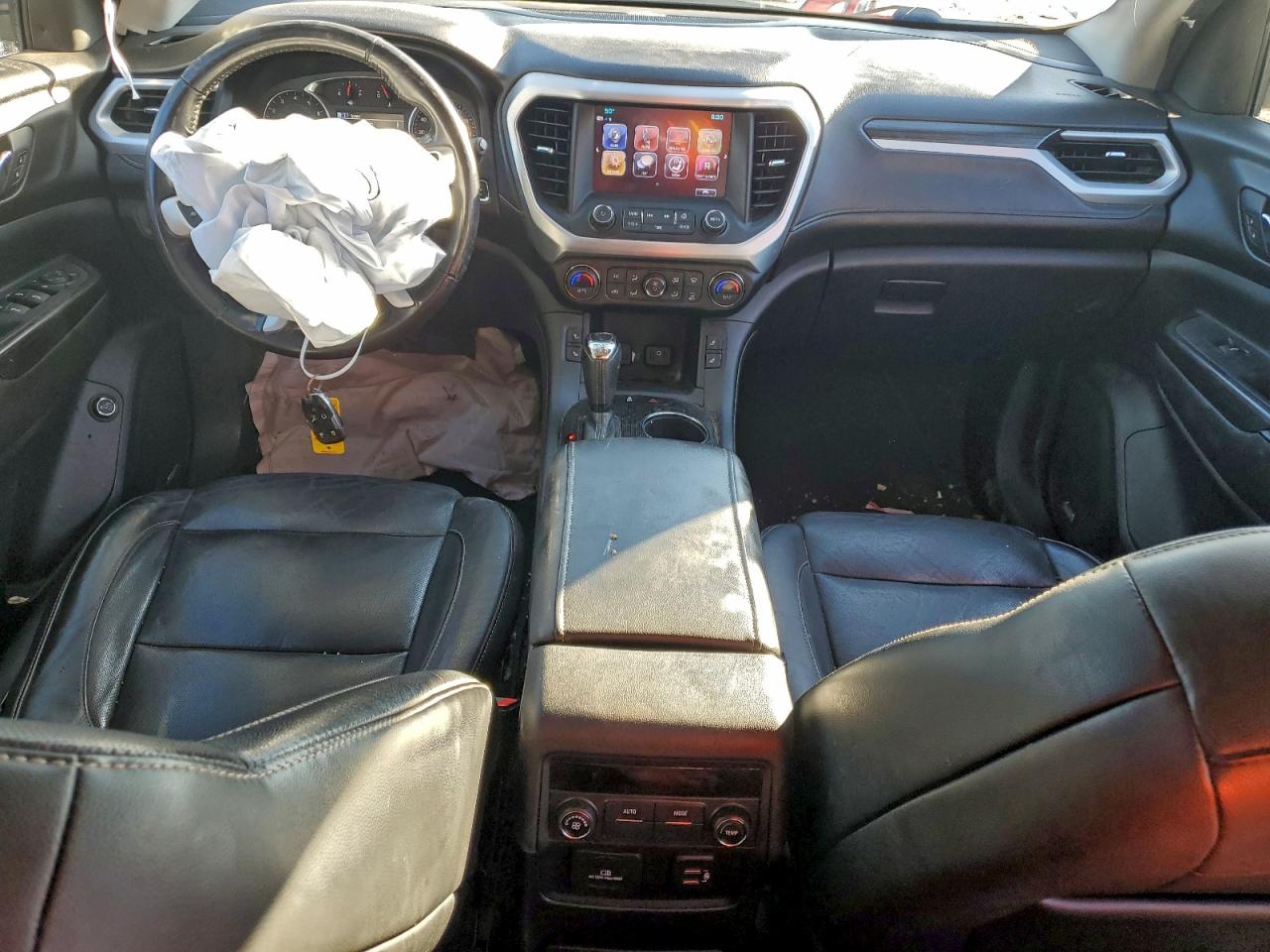 2018 GMC Acadia VIN 1GKKNRLAXJZ108372 photo 8