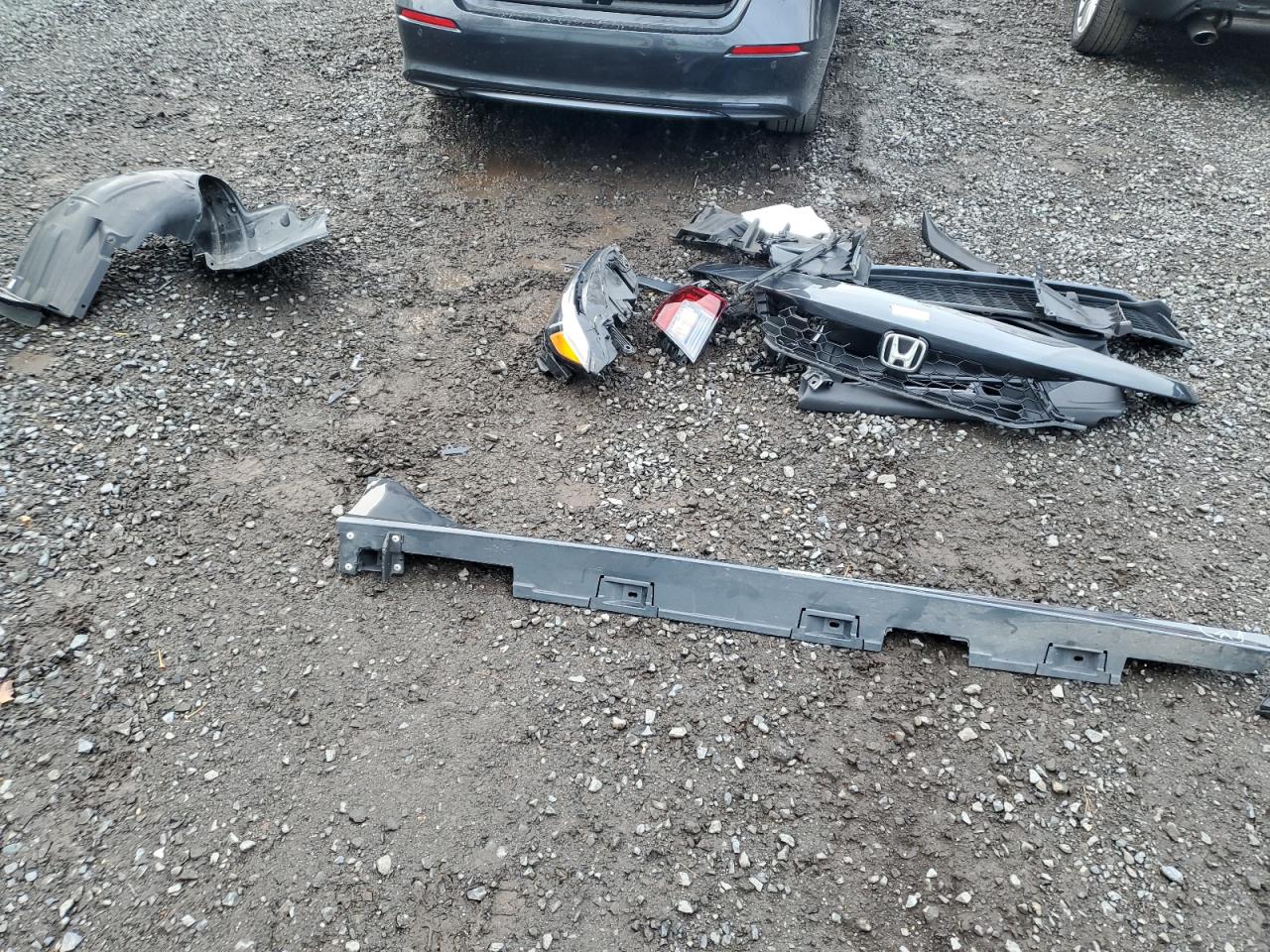 2025 Honda Civic VIN 2HGFE4F86SH303400 photo 12