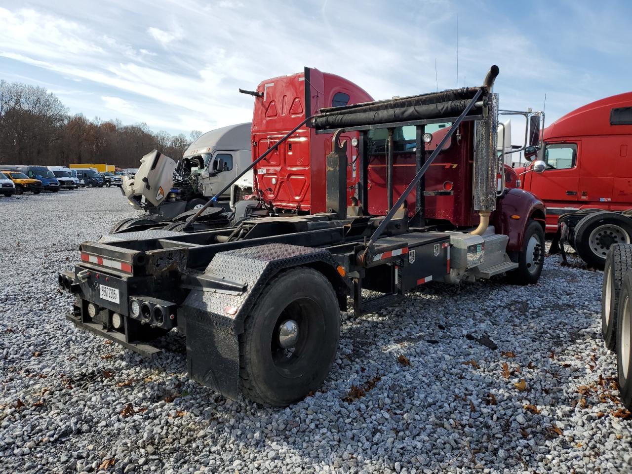 2017 PETERBILT All models VIN 2NP2HJ7X8HM409350 photo 3
