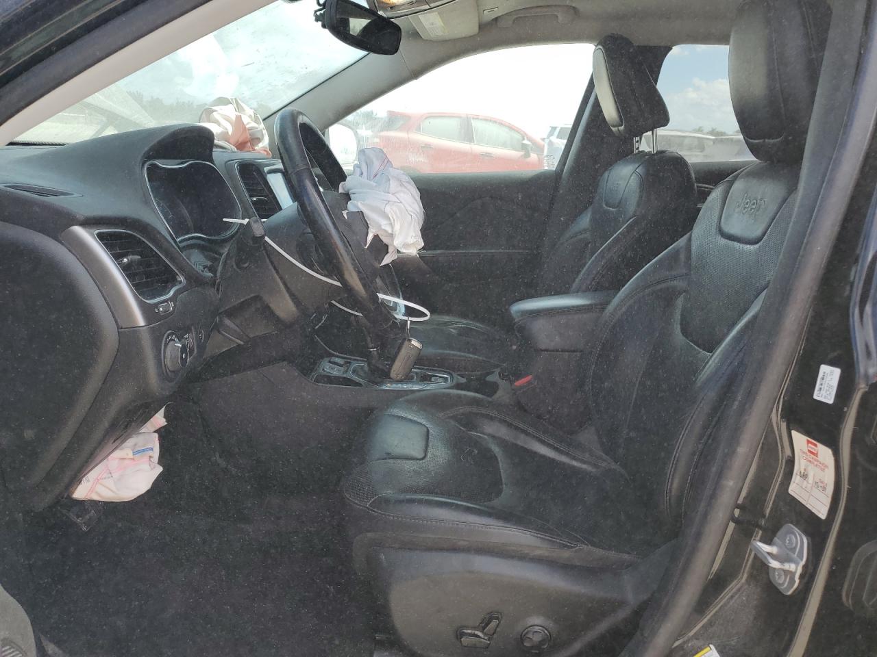 2019 Jeep Grand cher VIN 1C4PJLDB4KD302444 photo 7