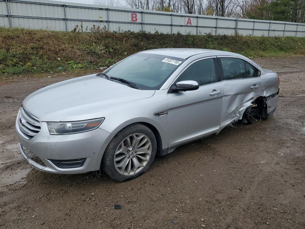 2016 Ford Taurus VIN 1FAHP2F81GG114331 photo 1