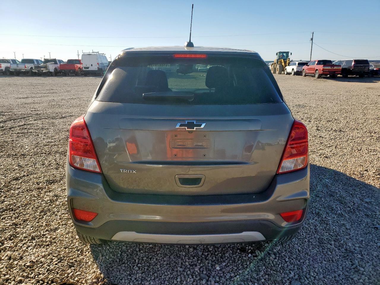 2020 Chevrolet Trax VIN KL7CJKSB2LB353883 photo 6