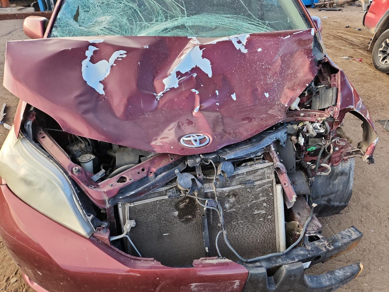 2012 Toyota All models VIN 5TDYK3DC1CS204066 photo 12