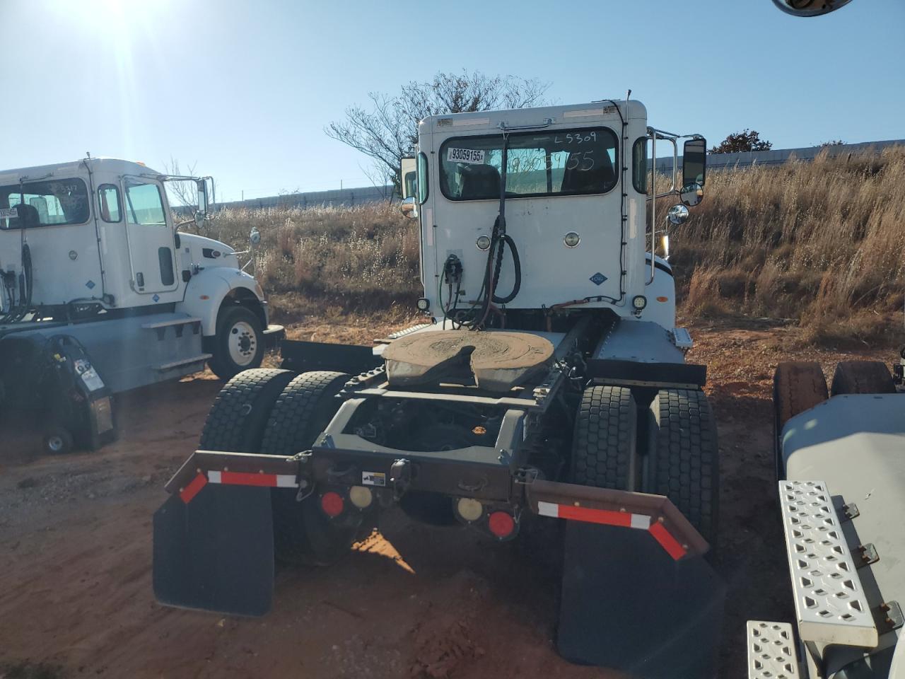 2017 PETERBILT All models VIN 1NP3A28X7HD421508 photo 4