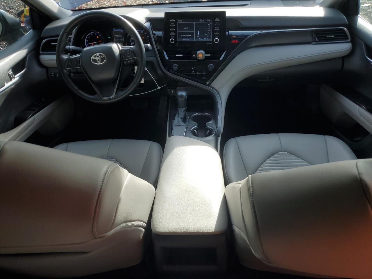 2021 Toyota Camry VIN 4T1G11AKXMU611861 photo 8