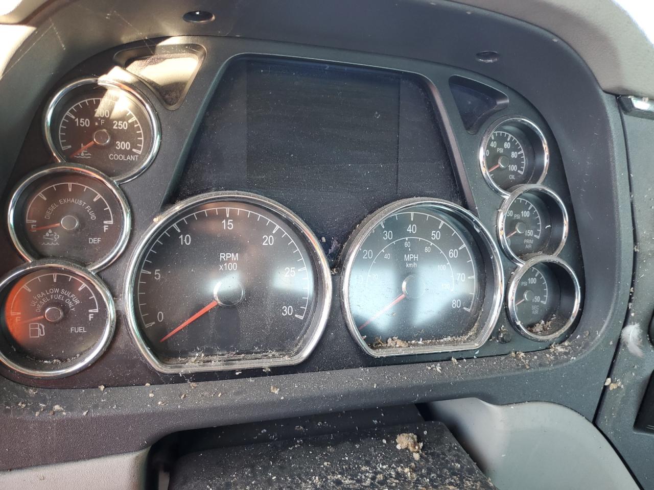 2021 PETERBILT All models VIN 1XPBDP9XXMD644107 photo 8