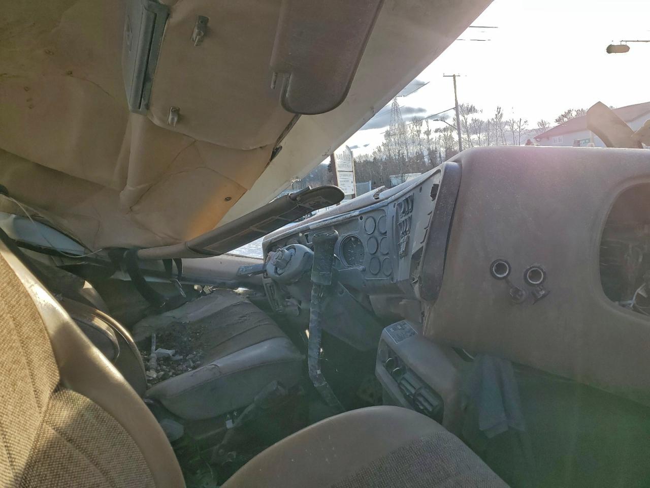 2004 MACK All models VIN 1M2AG11C04M013291 photo 5