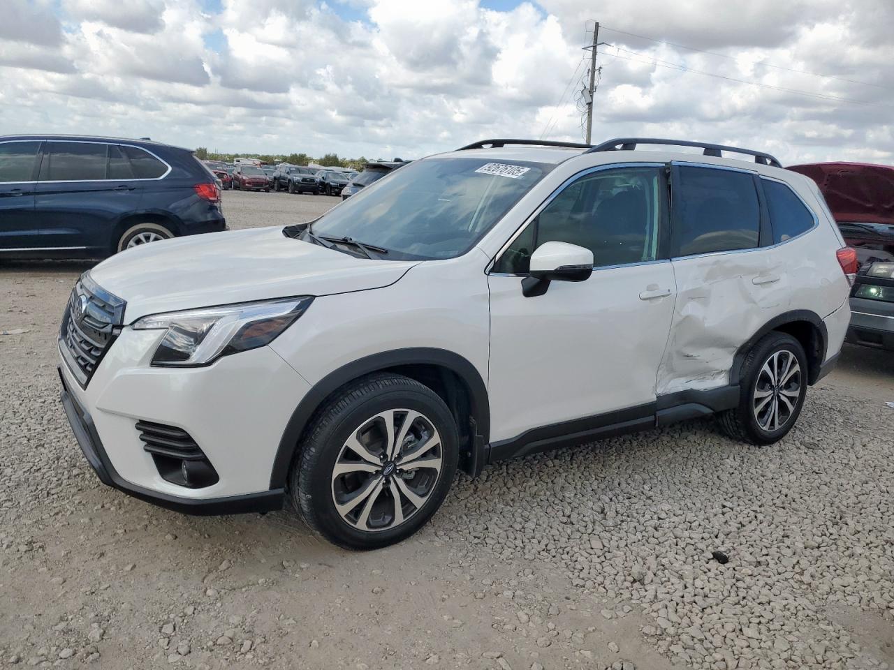 2024 Subaru Forester VIN JF2SKALC2RH456550 photo 1
