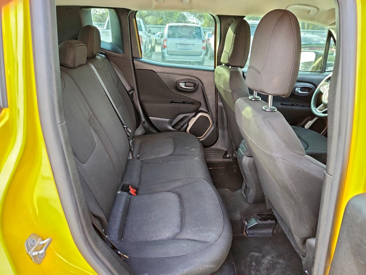 2015 Jeep Renegade VIN ZACCJAAT0FPB64545 photo 11