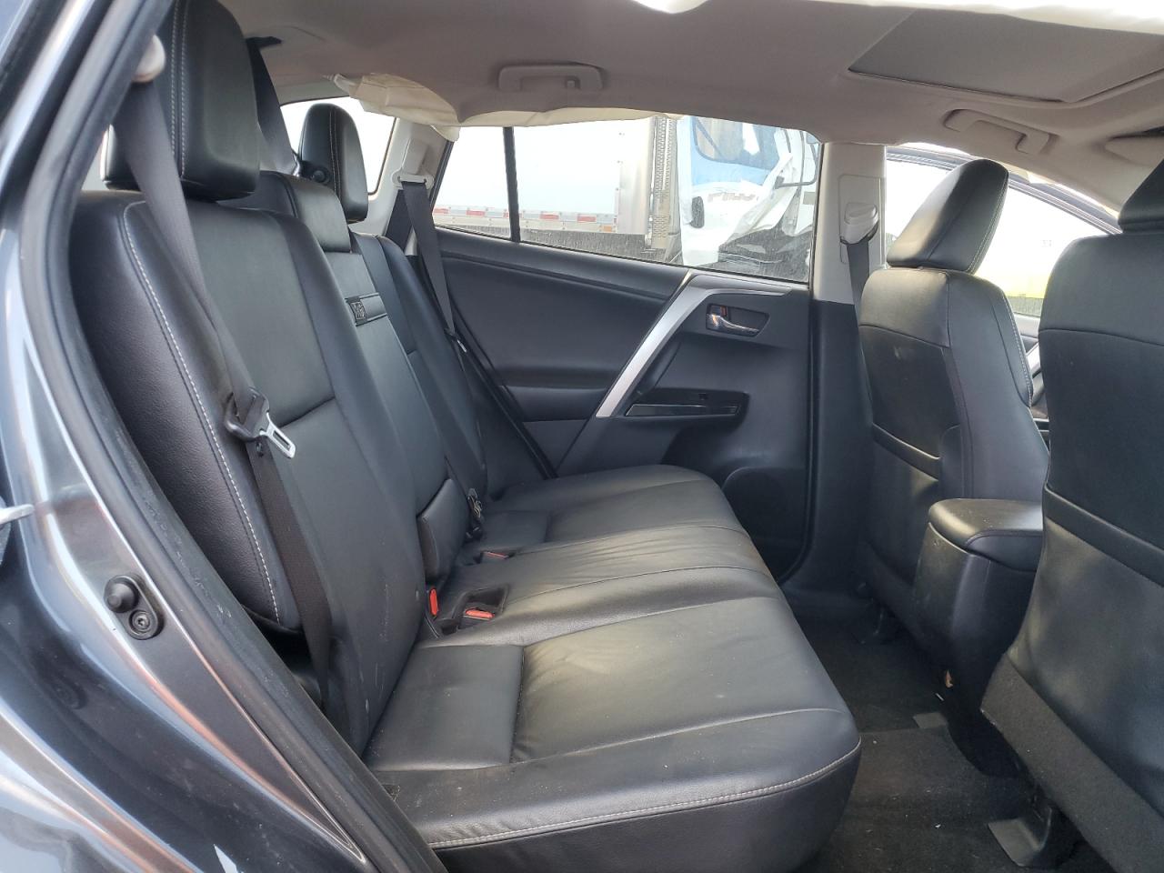 2017 Toyota Rav4 VIN JTMDJREVXHD147907 photo 11