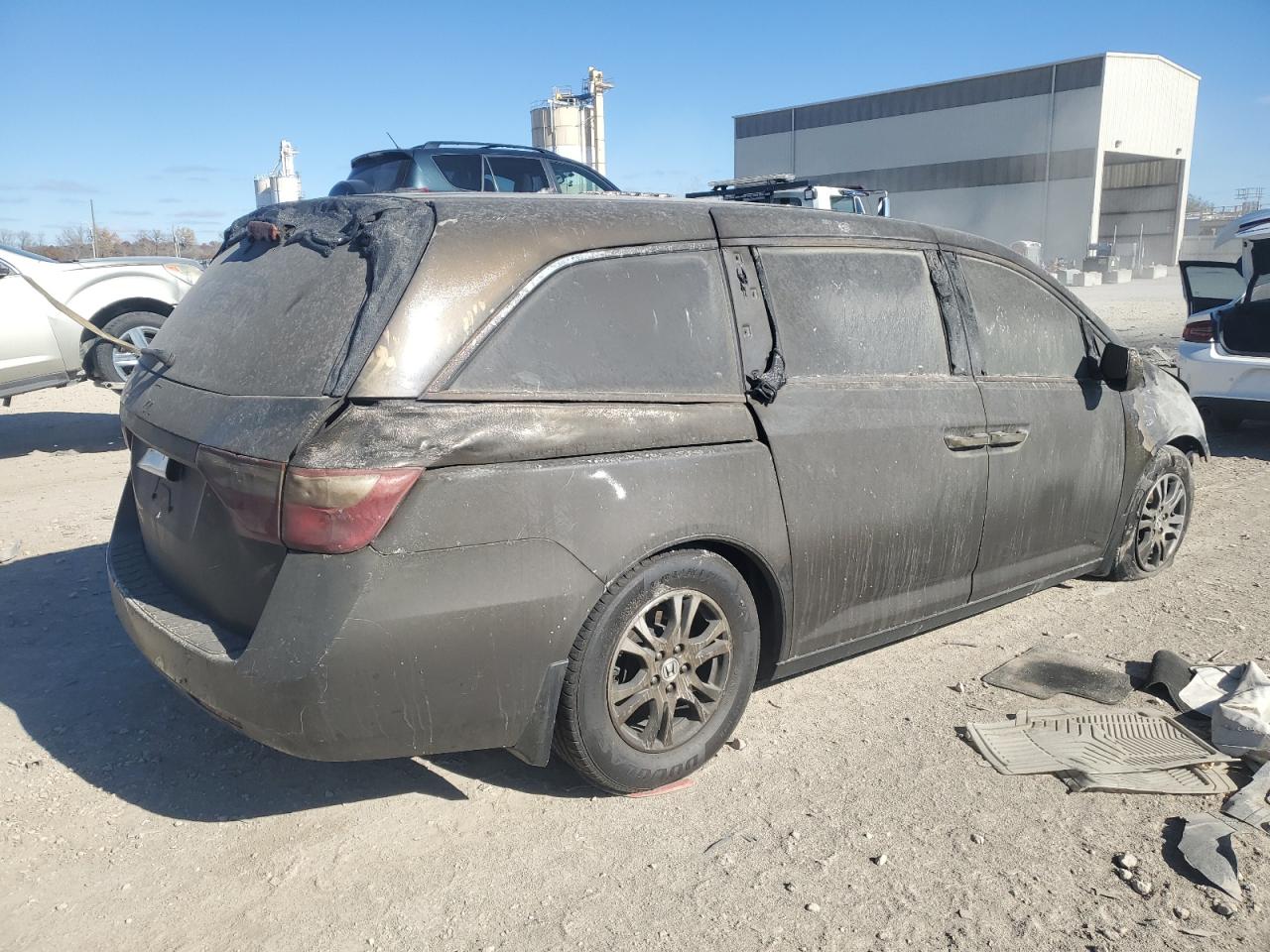2013 Honda All models VIN 5FNRL5H63DB084679 photo 3