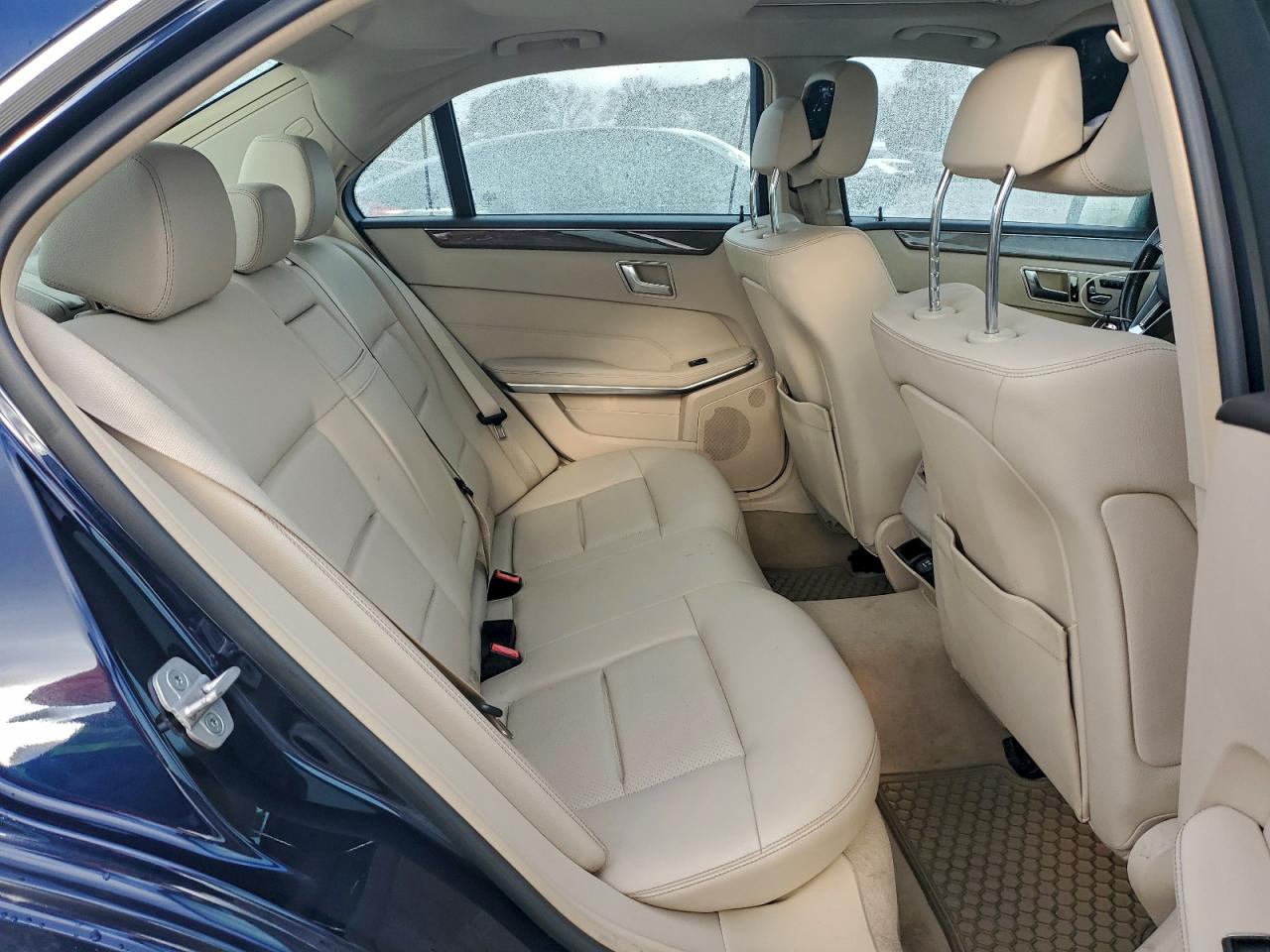 2016 Mercedes-Benz E-class VIN WDDHF8JB0GB267594 photo 10