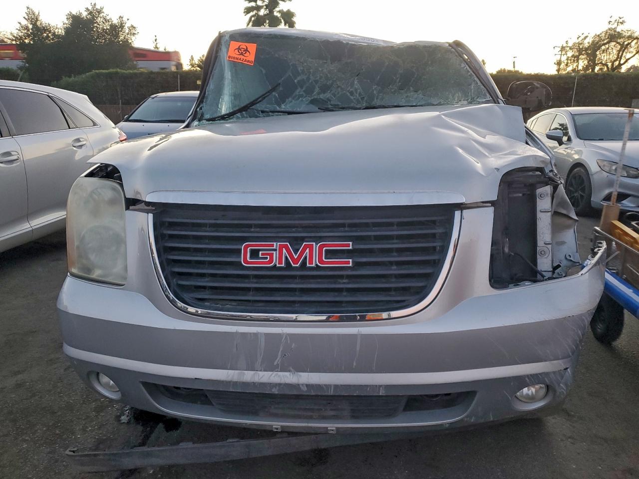 2012 GMC Yukon VIN 1GKS1AE01CR165127 photo 5