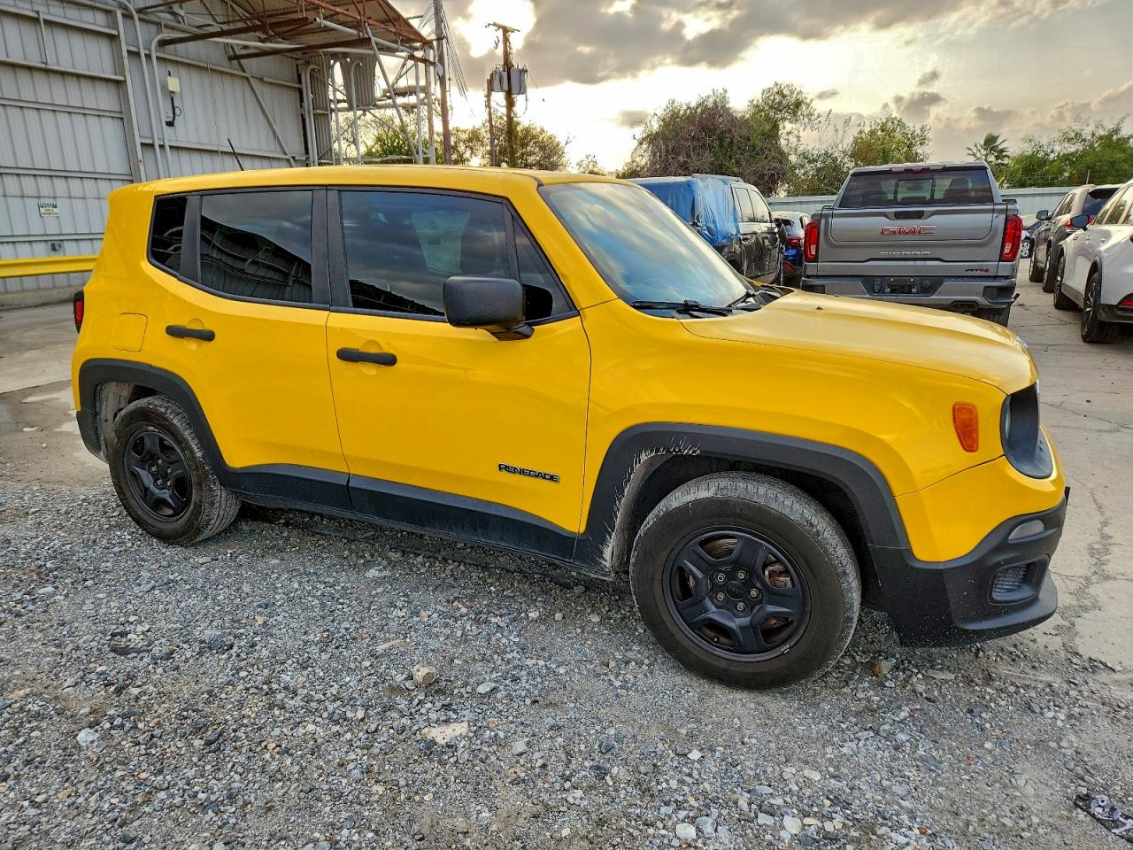 2015 Jeep Renegade VIN ZACCJAAT0FPB64545 photo 4
