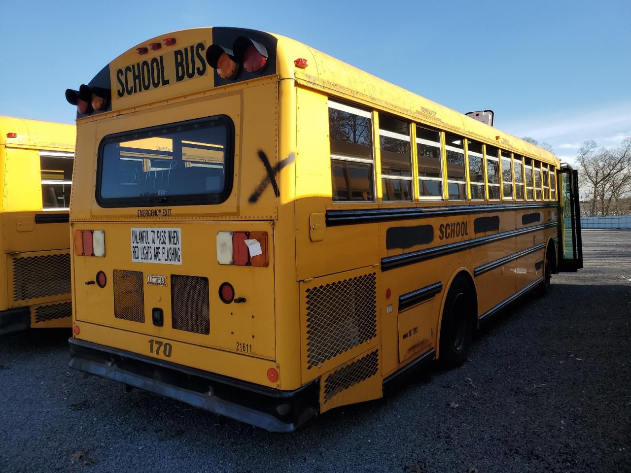 2012 THOMAS Saf-t-line VIN 1T7YN4E27C1150002 photo 4
