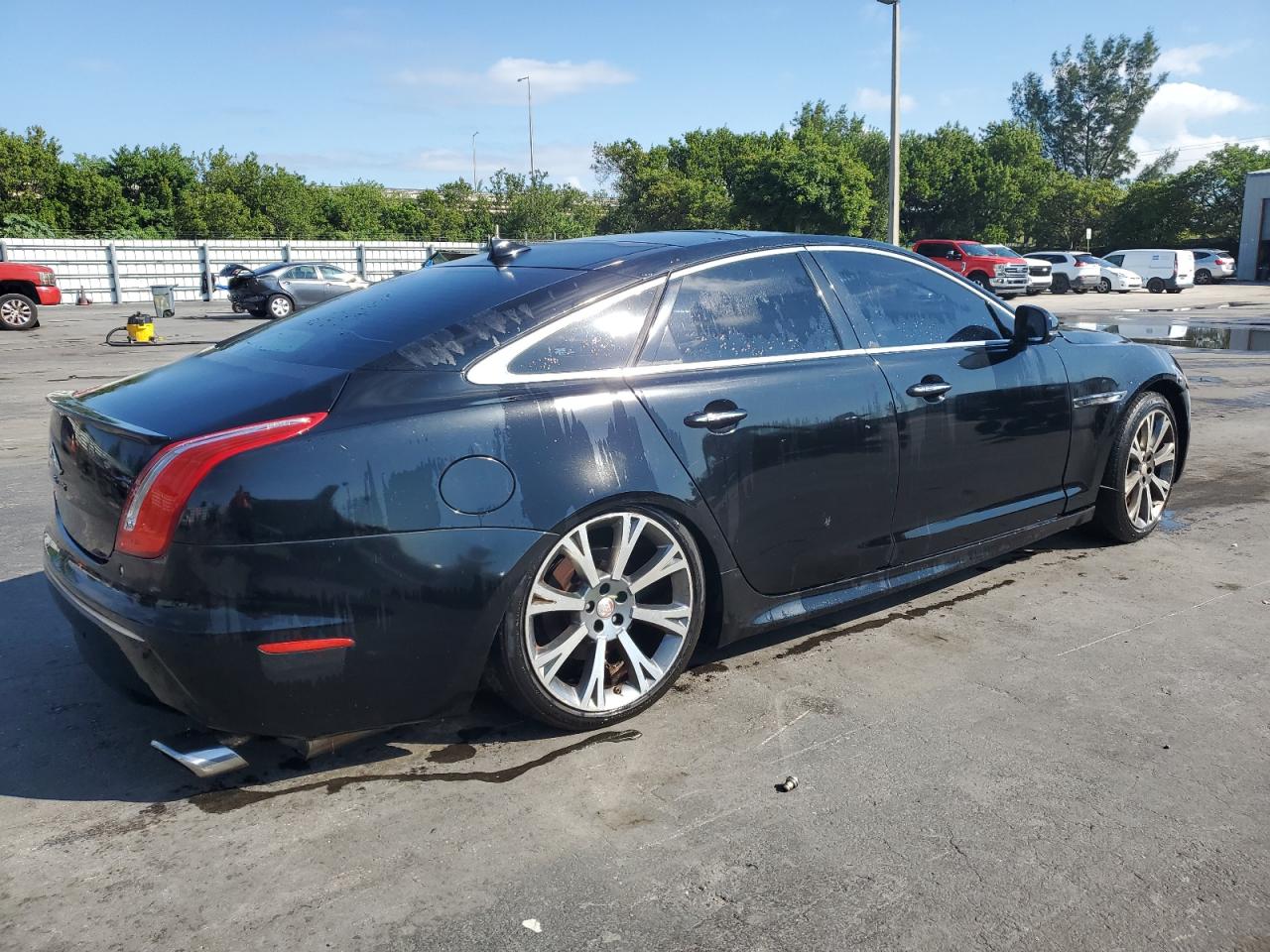 2015 Jaguar Xj VIN SAJWA1CZ7F8V86845 photo 3