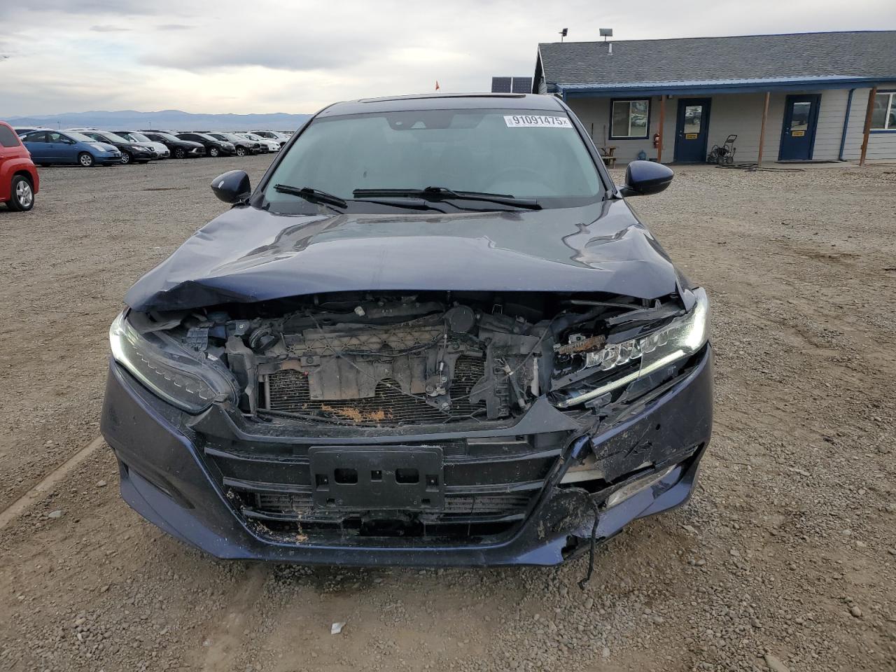 2018 Honda Accord VIN 1HGCV1F95JA146384 photo 5