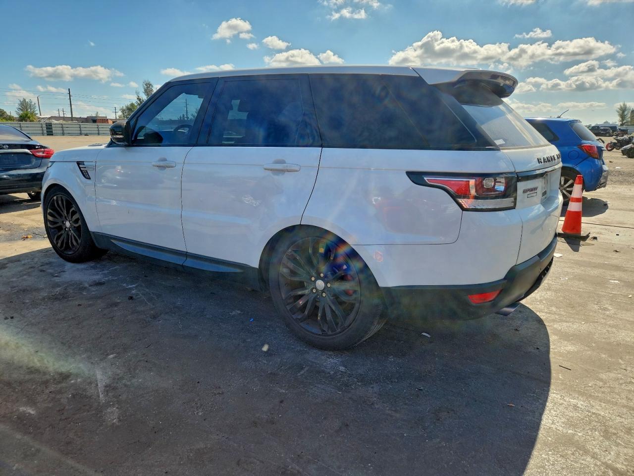 2014 Land Rangerover VIN SALWR2WF5EA330749 photo 2