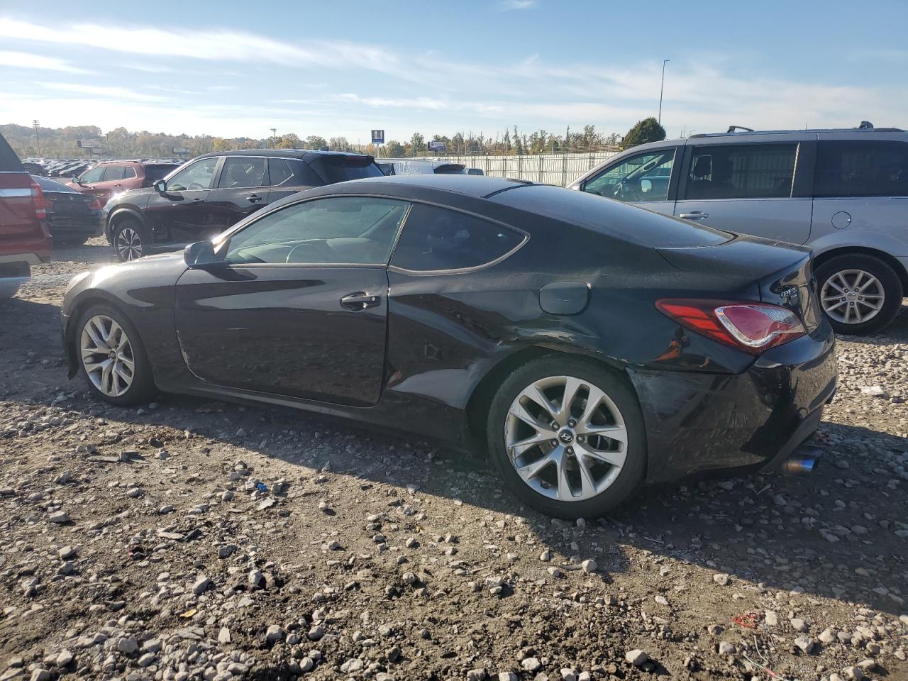 2013 Hyundai Genesis VIN KMHHT6KD3DU081437 photo 2