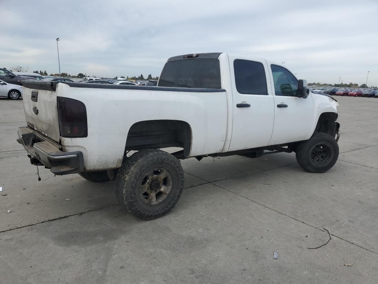 2008 Chevrolet All models VIN 1GCHK23628F164769 photo 3