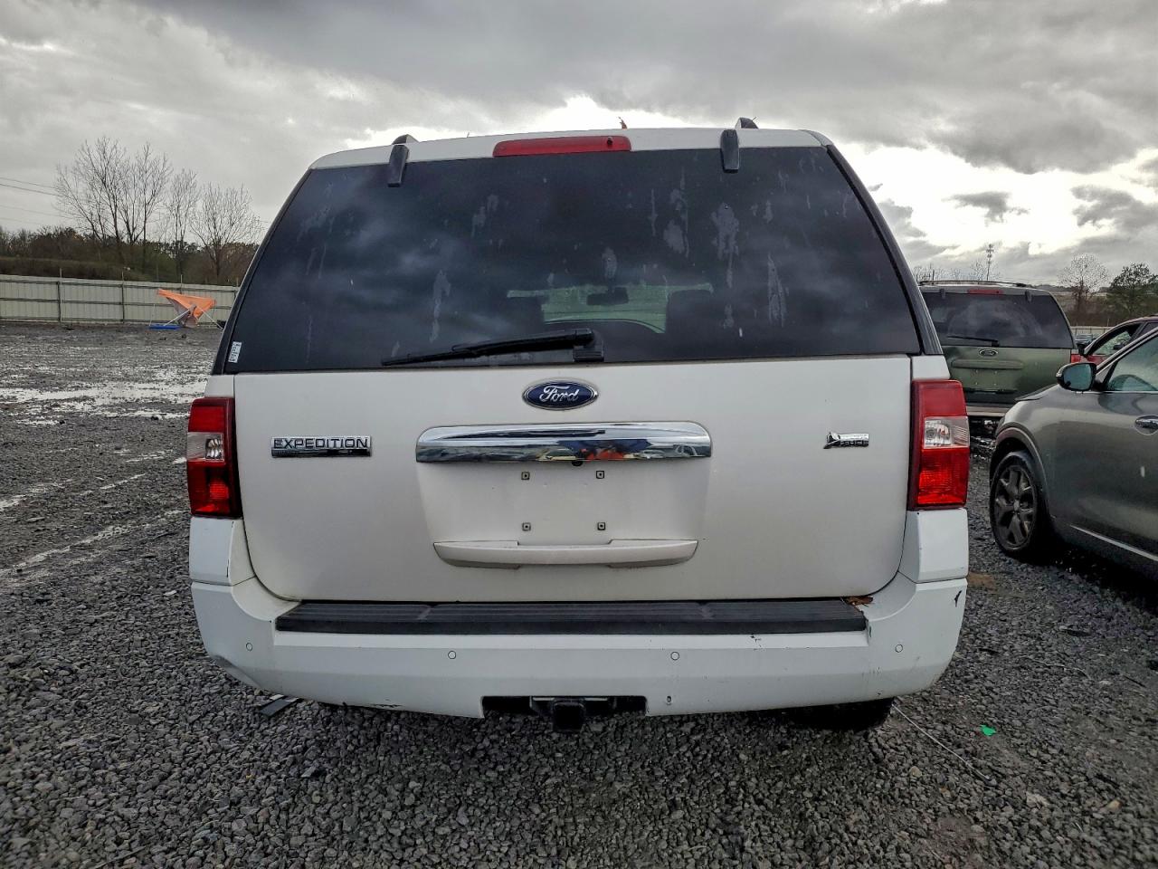 2010 Ford Expedition VIN 1FMJK1K54AEA43592 photo 6