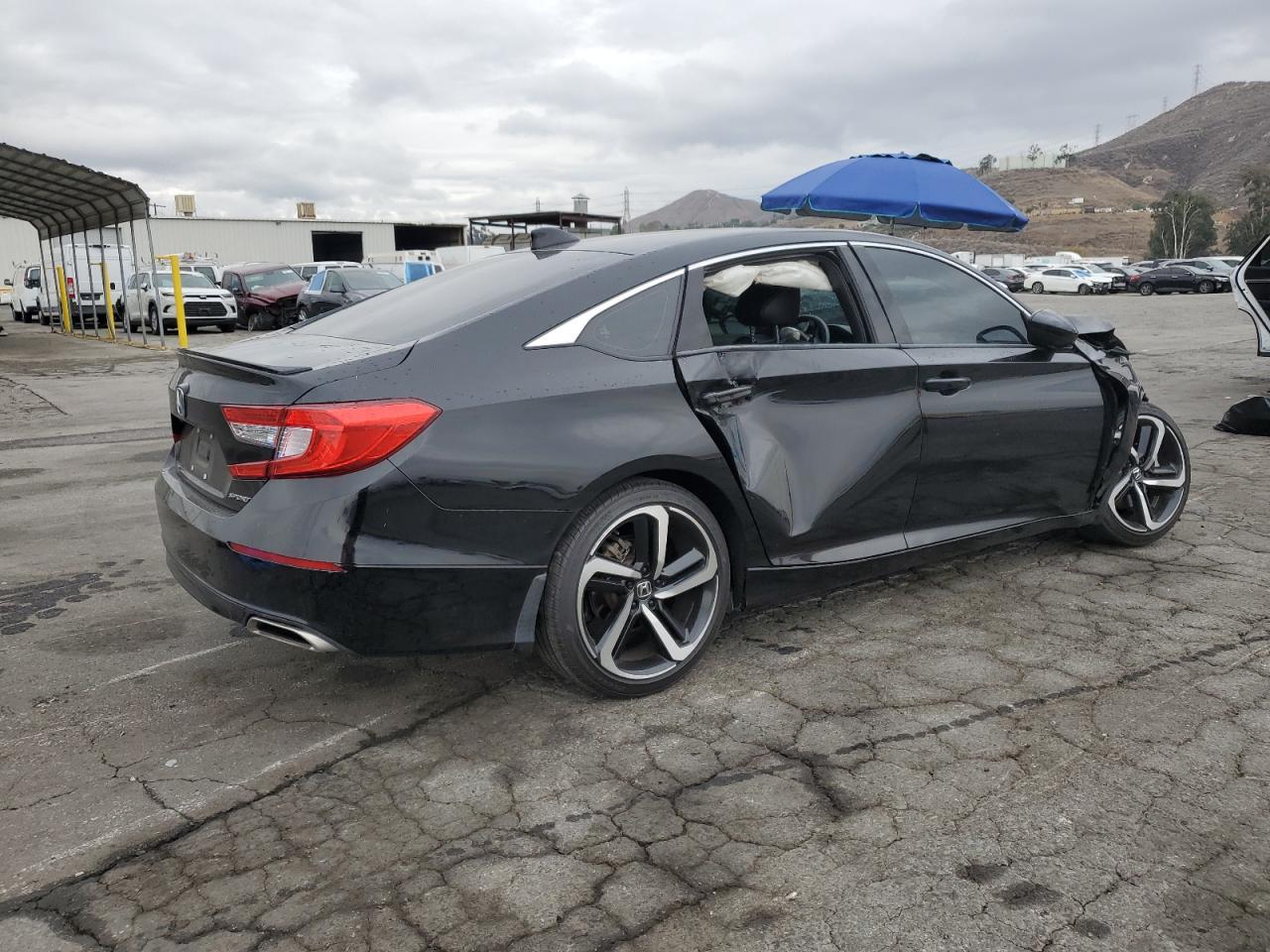 2019 Honda Accord VIN 1HGCV1F38KA063996 photo 3