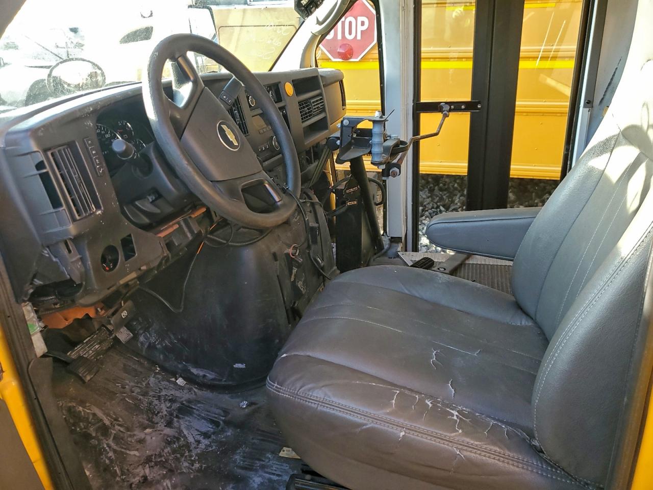 2011 Chevrolet Express VIN 1GB6G5BL2B1172428 photo 5