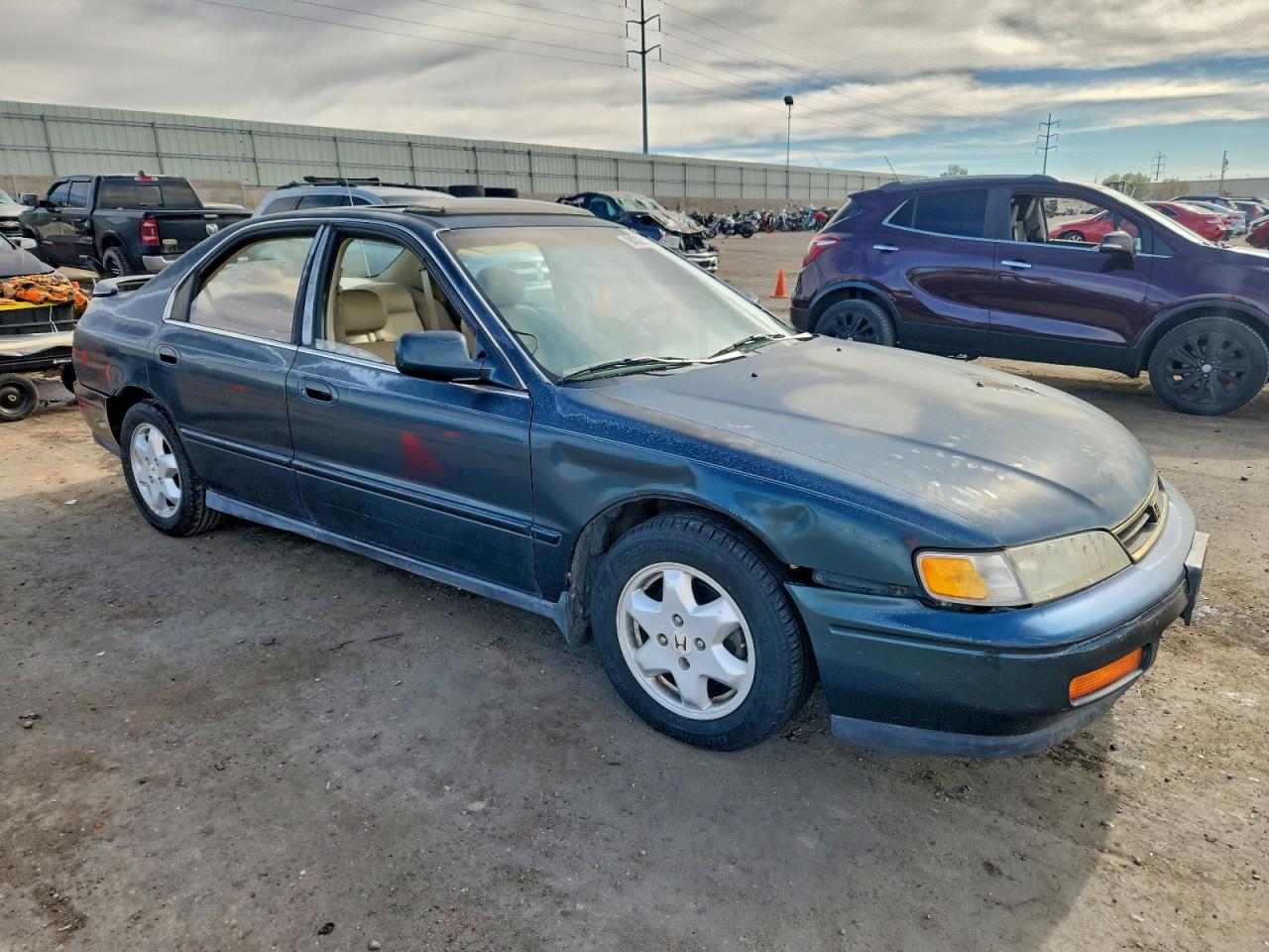1995 Honda Accord VIN 1HGCE6660SA012824 photo 4