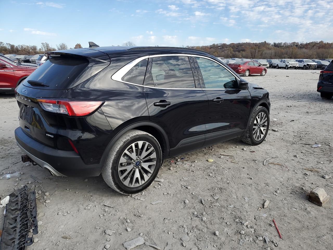 2021 Ford Escape VIN 1FMCU9J9XMUA78864 photo 3