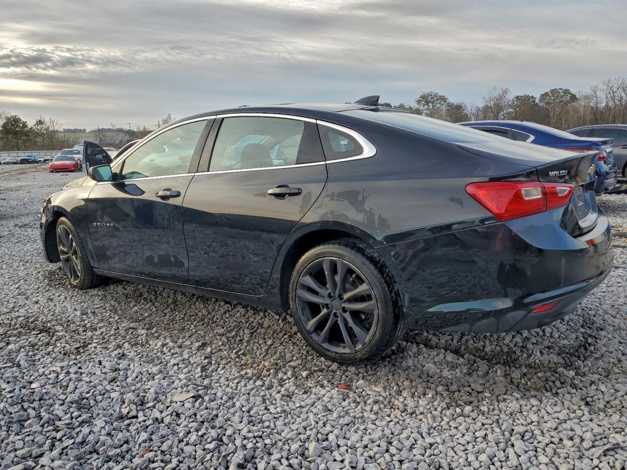 2023 CHEVROLET Malibu VIN 1G1ZD5ST9PF136367 photo 2
