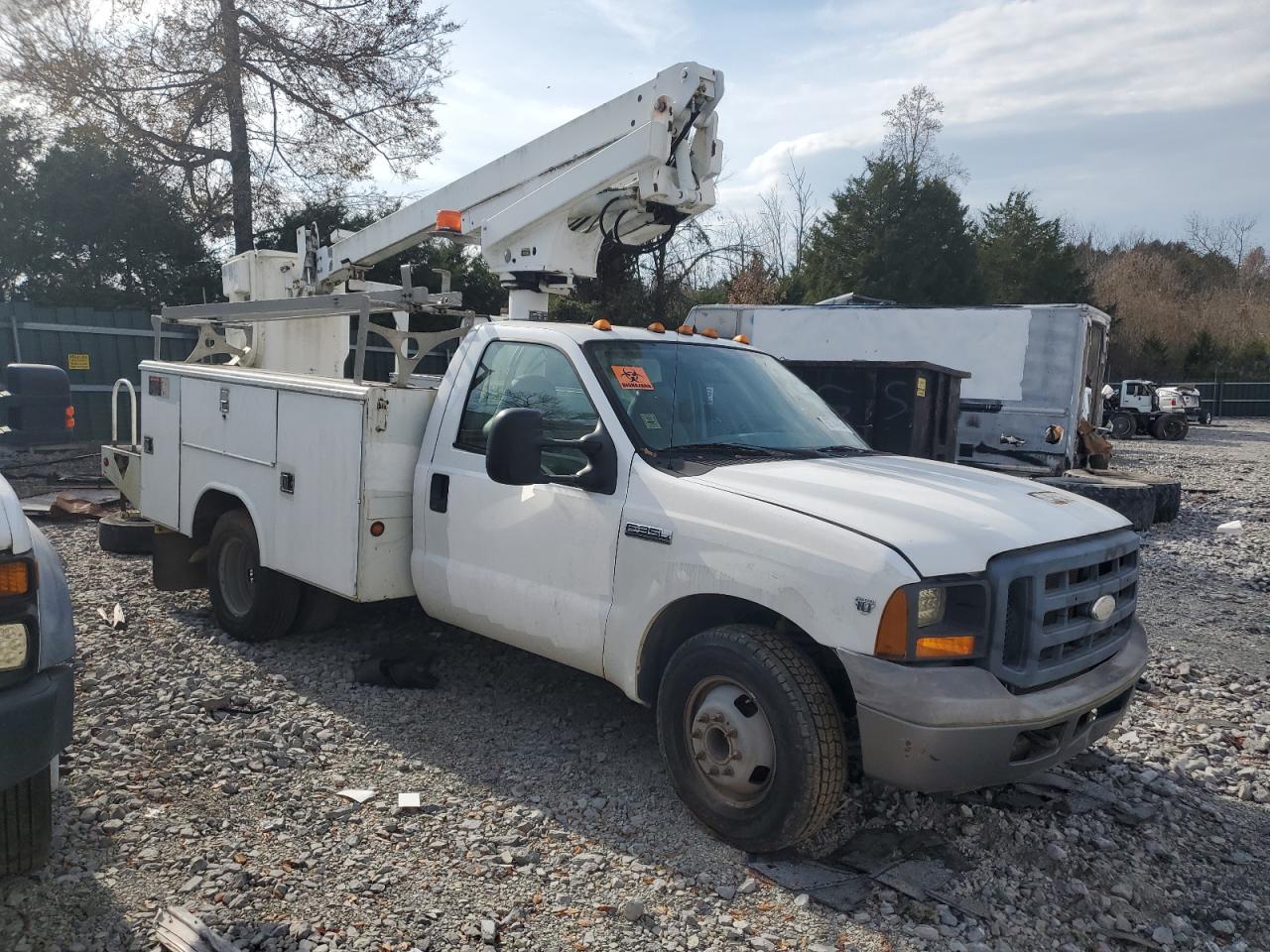 2007 Ford F350 VIN 1FDWF36Y17EA03893 photo 4
