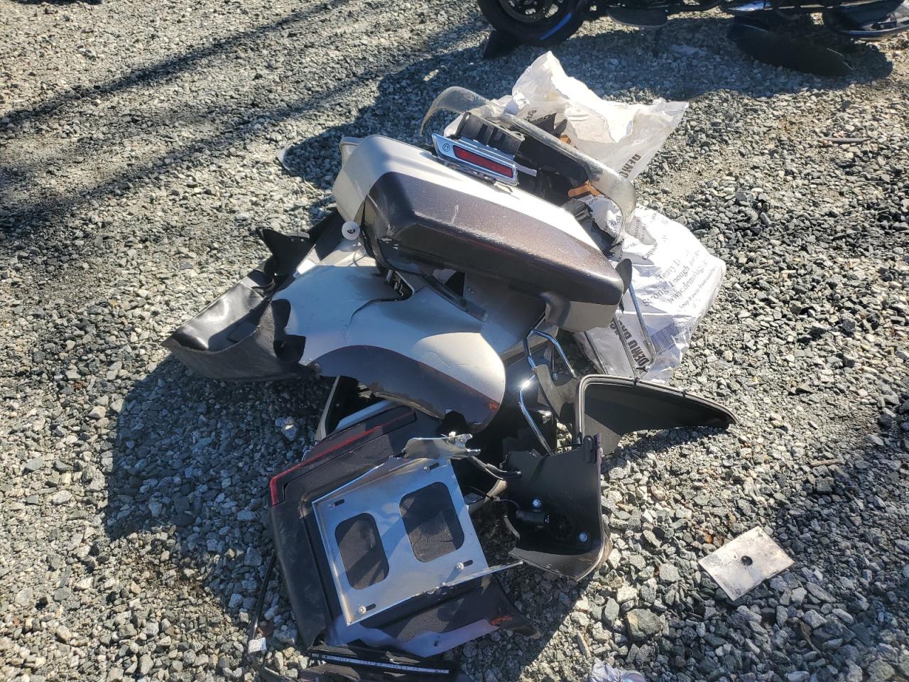 2018 Harley-Davidson Fl VIN 1HD1KED16JB664404 photo 8
