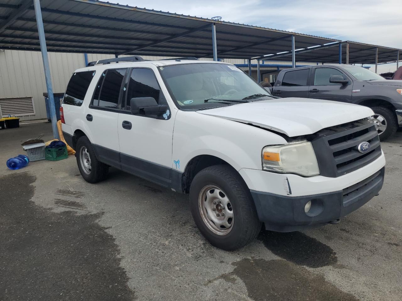 2013 Ford Expedition VIN 1FMJU1G52DEF60123 photo 4