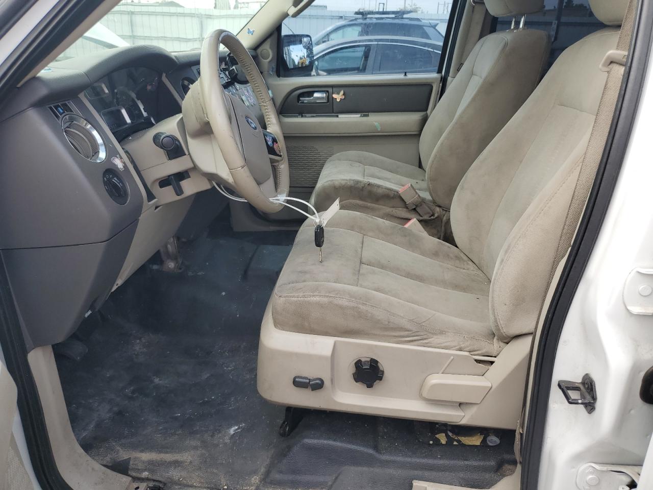 2013 Ford Expedition VIN 1FMJU1G52DEF60123 photo 7