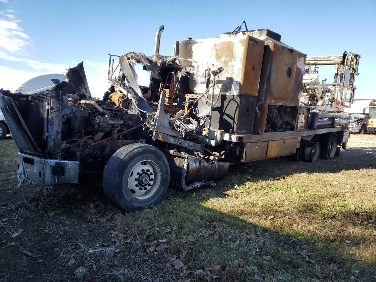 2015 KENWORTH All other VIN 1NKDL40X2FJ431194 photo 2
