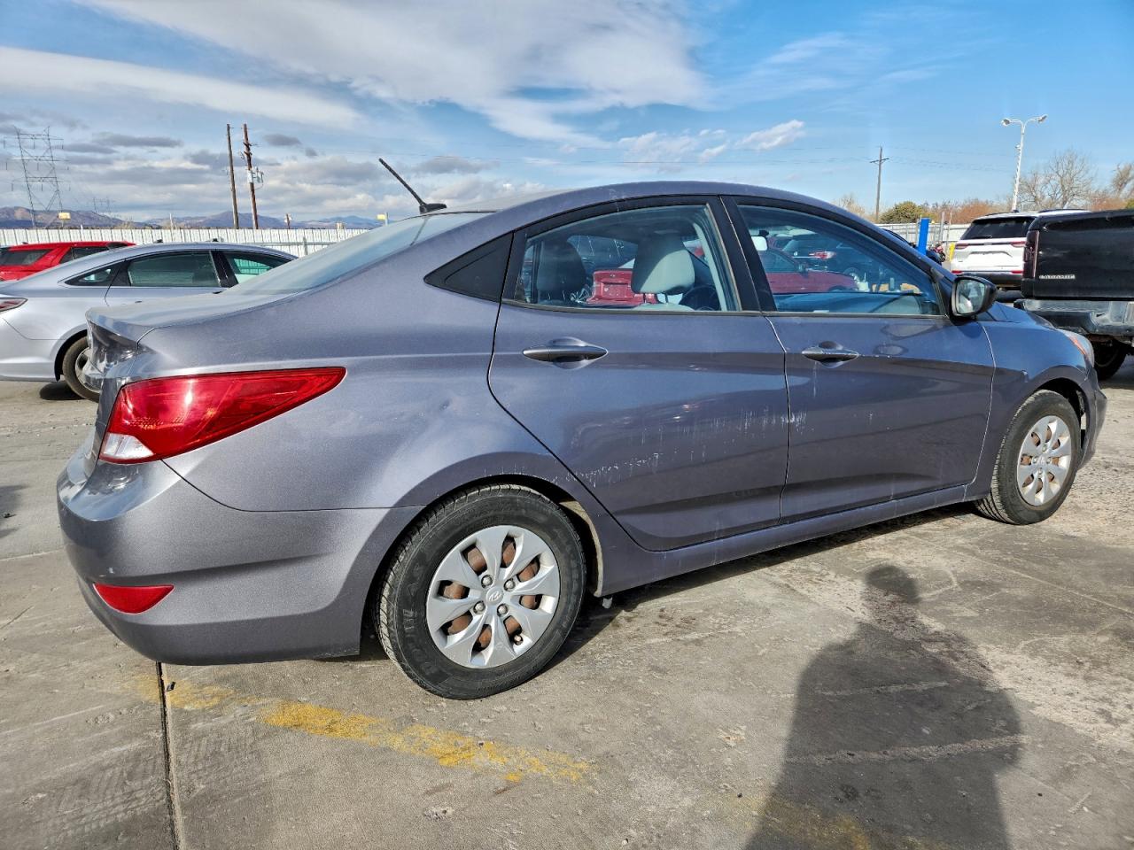 2015 Hyundai Accent VIN KMHCT4AE7FU910442 photo 3
