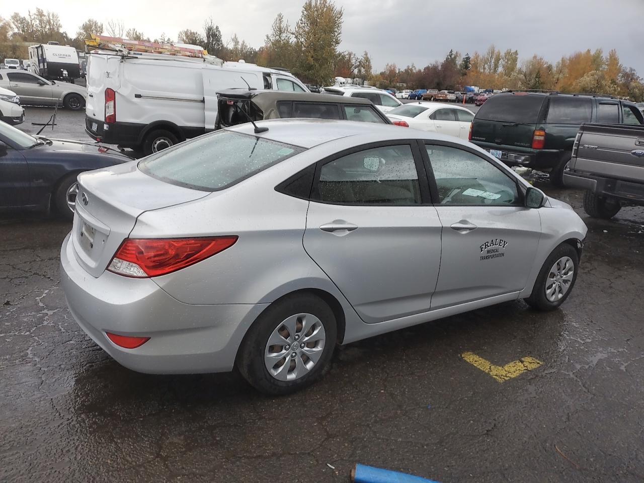 2017 HYUN Accent VIN KMHCT4AE6HU194796 photo 3