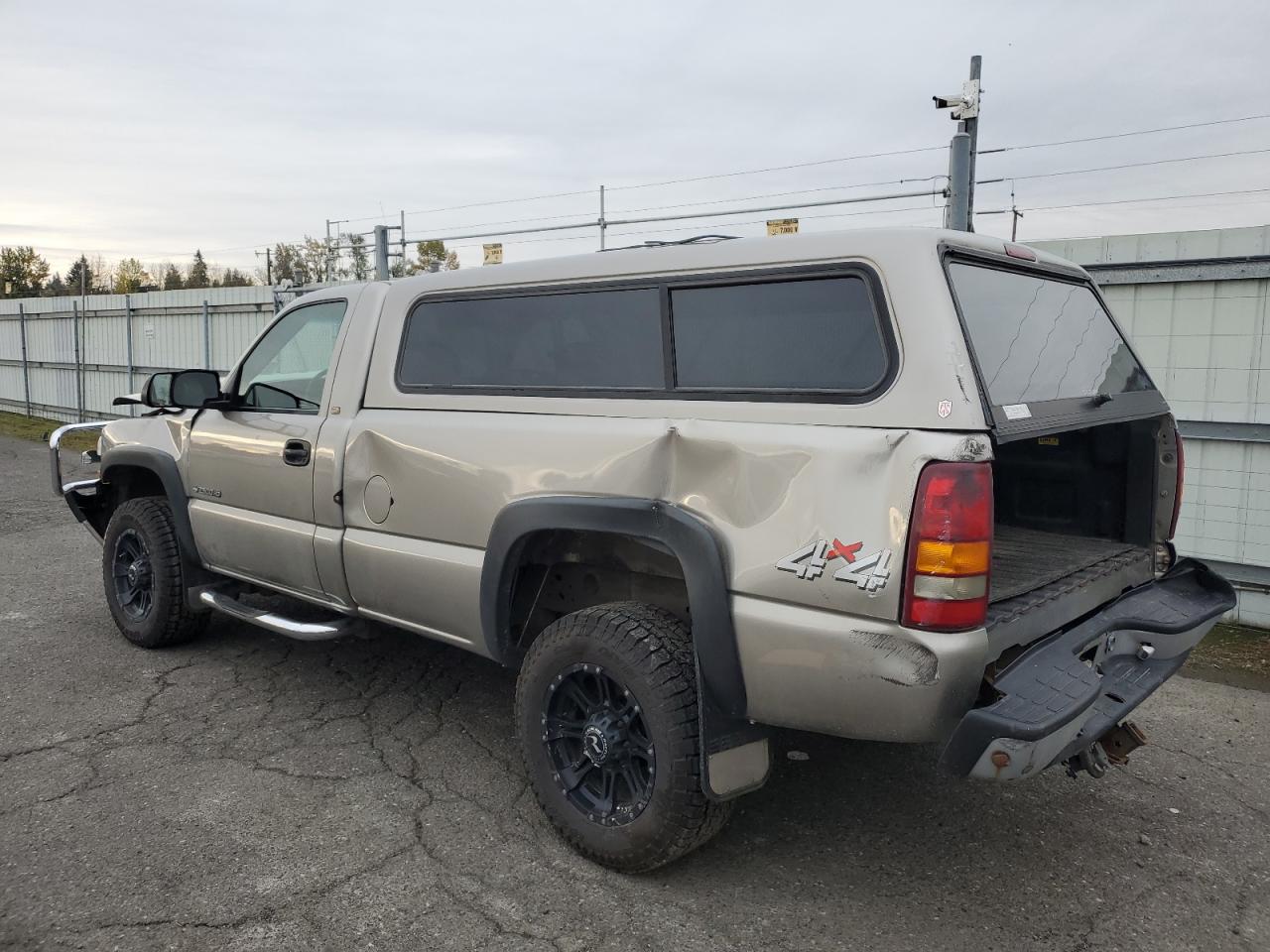 2001 Chevrolet All models VIN 1GCHK24G61E237824 photo 2