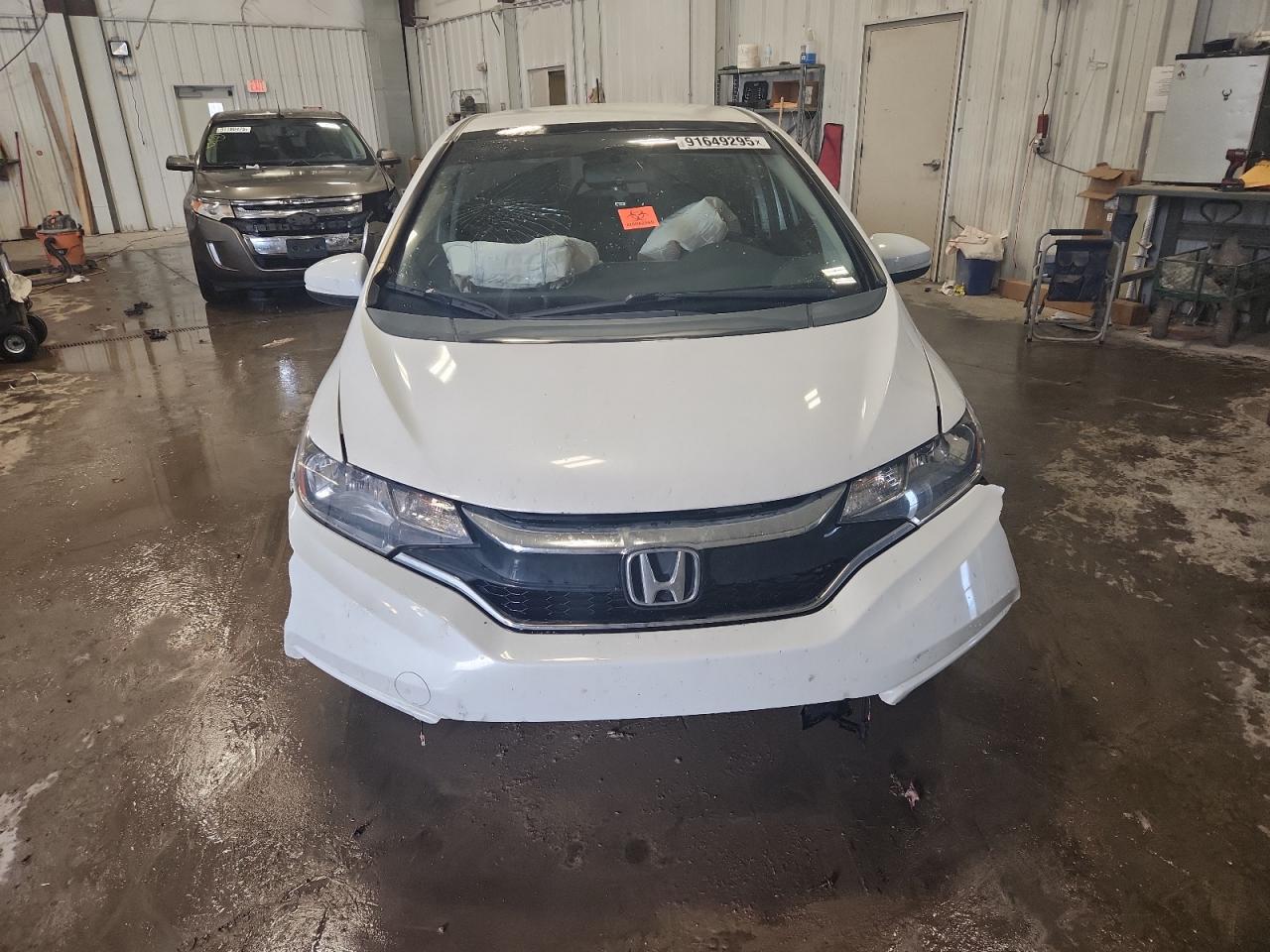 2019 Honda Fit VIN 3HGGK5H66KM723173 photo 5