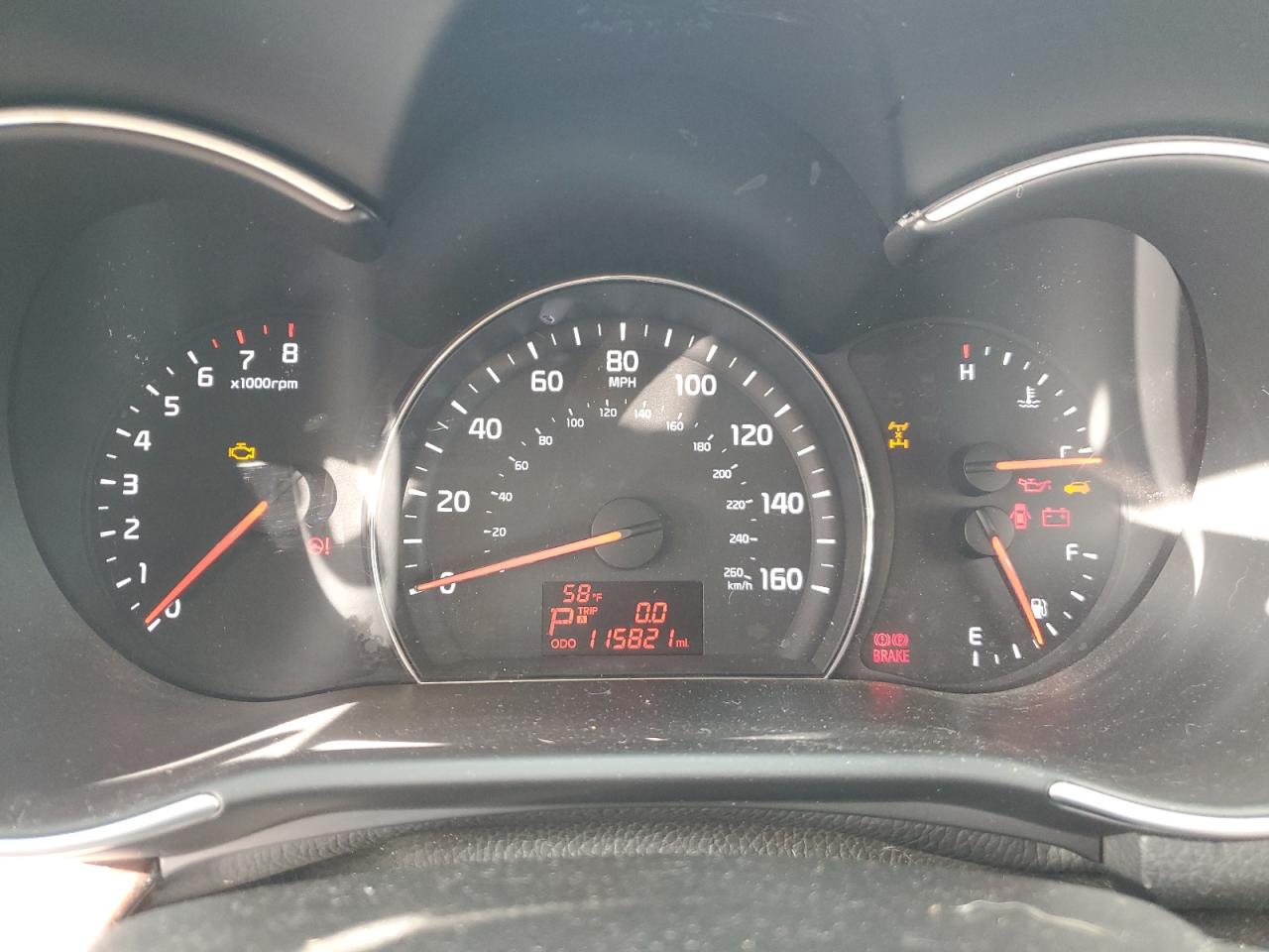 2014 Kia Sorento VIN 5XYKTCA69EG528416 photo 9