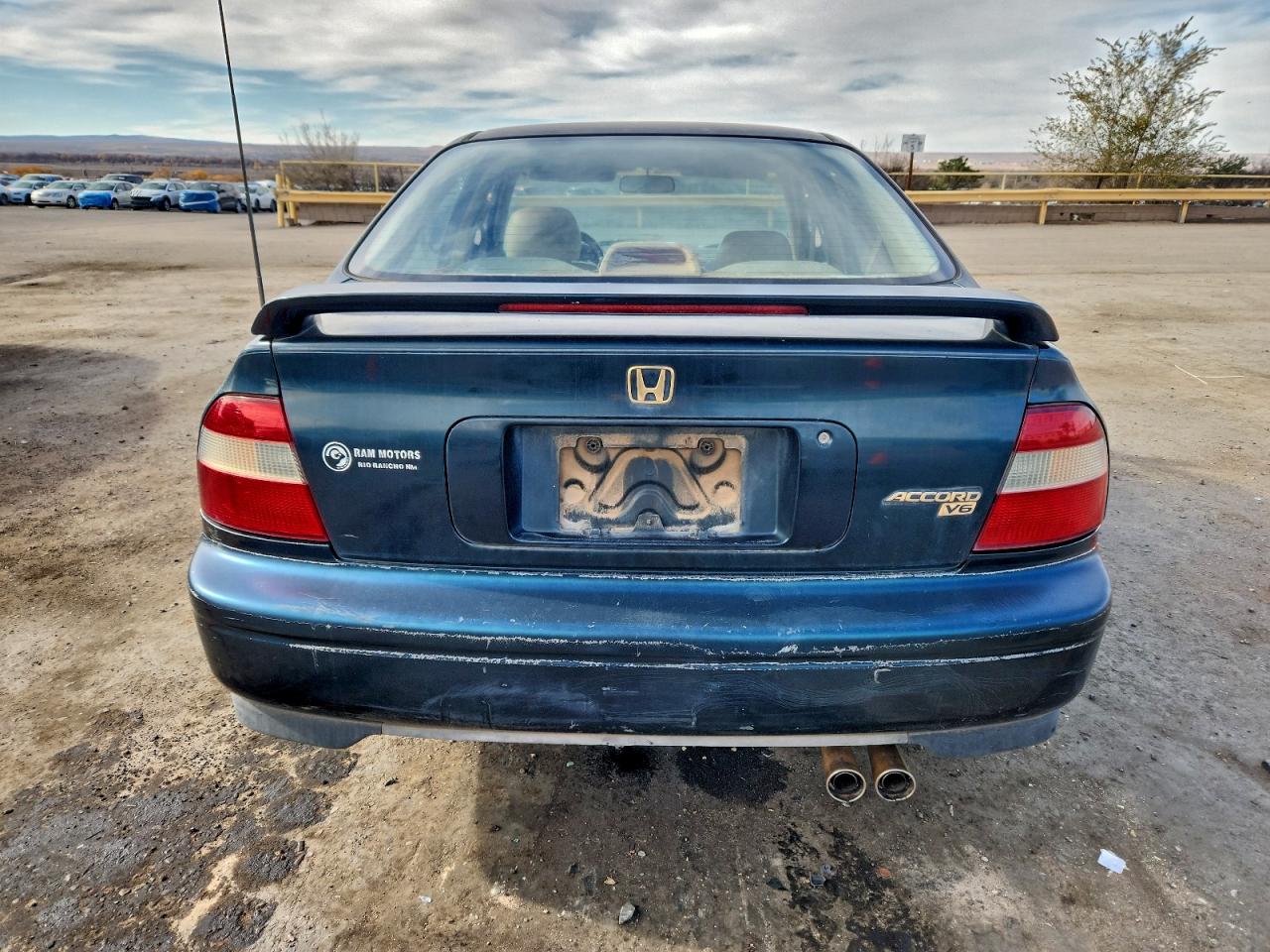 1995 Honda Accord VIN 1HGCE6660SA012824 photo 6