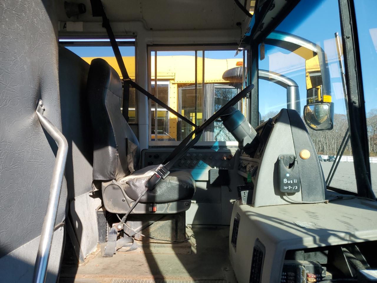 2012 THOMAS Saf-t-line VIN 1T7YN4E27C1150002 photo 5