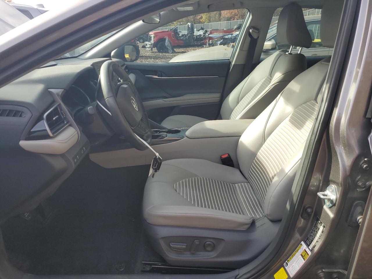 2021 Toyota Camry VIN 4T1G11AKXMU611861 photo 7