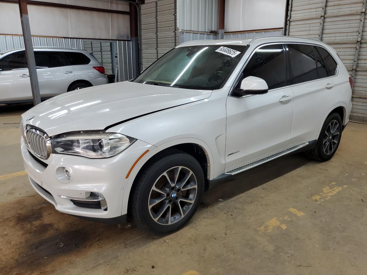 2017 BMW X5 VIN 5UXKR6C32H0J85055 photo 1