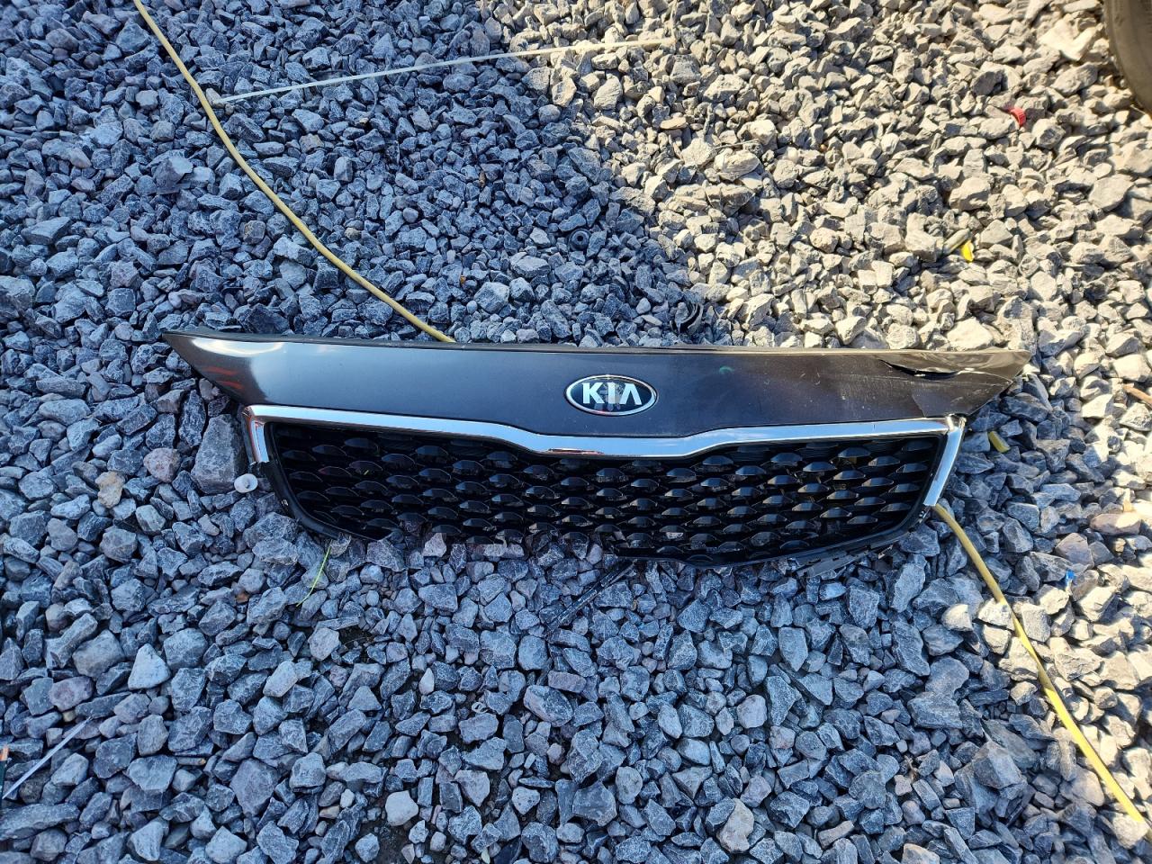 2017 Kia Forte VIN 3KPFK4A76HE044823 photo 12