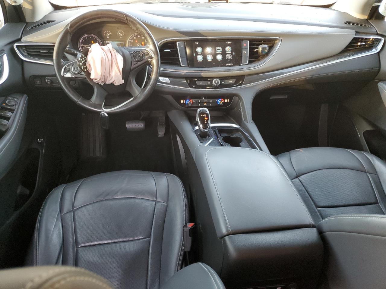 2019 Buick Enclave VIN 5GAERBKWXKJ235206 photo 8