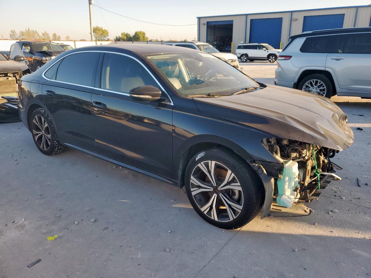 2022 Volkswagen Passat VIN 1VWSA7A39NC004137 photo 4