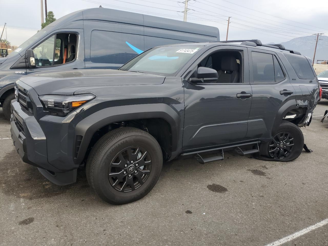 2025 Toyota 4runner VIN JTEVA5BR3S5066667 photo 1