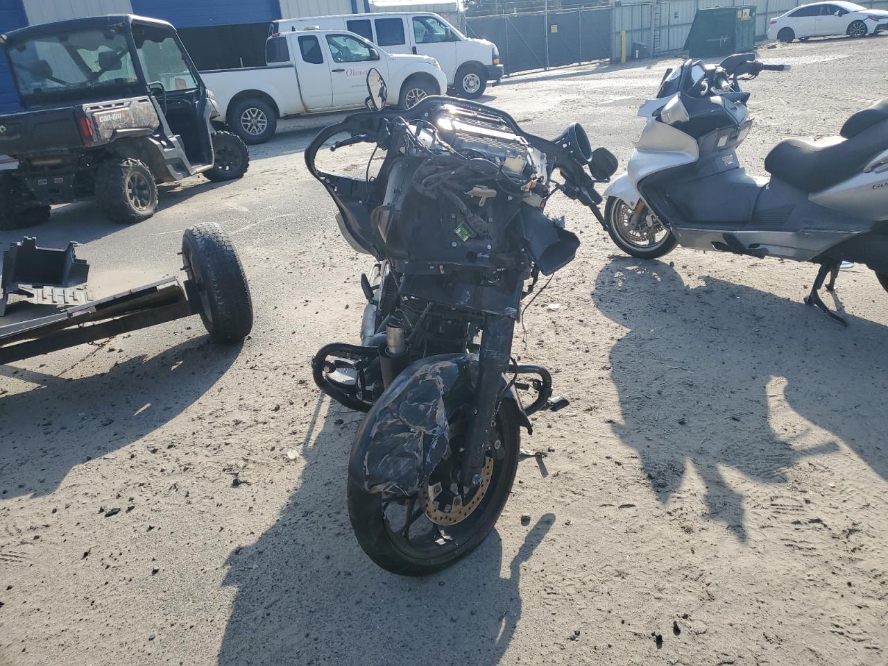 2021 HARLEY Fl VIN 1HD1KTP18MB675828 photo 2