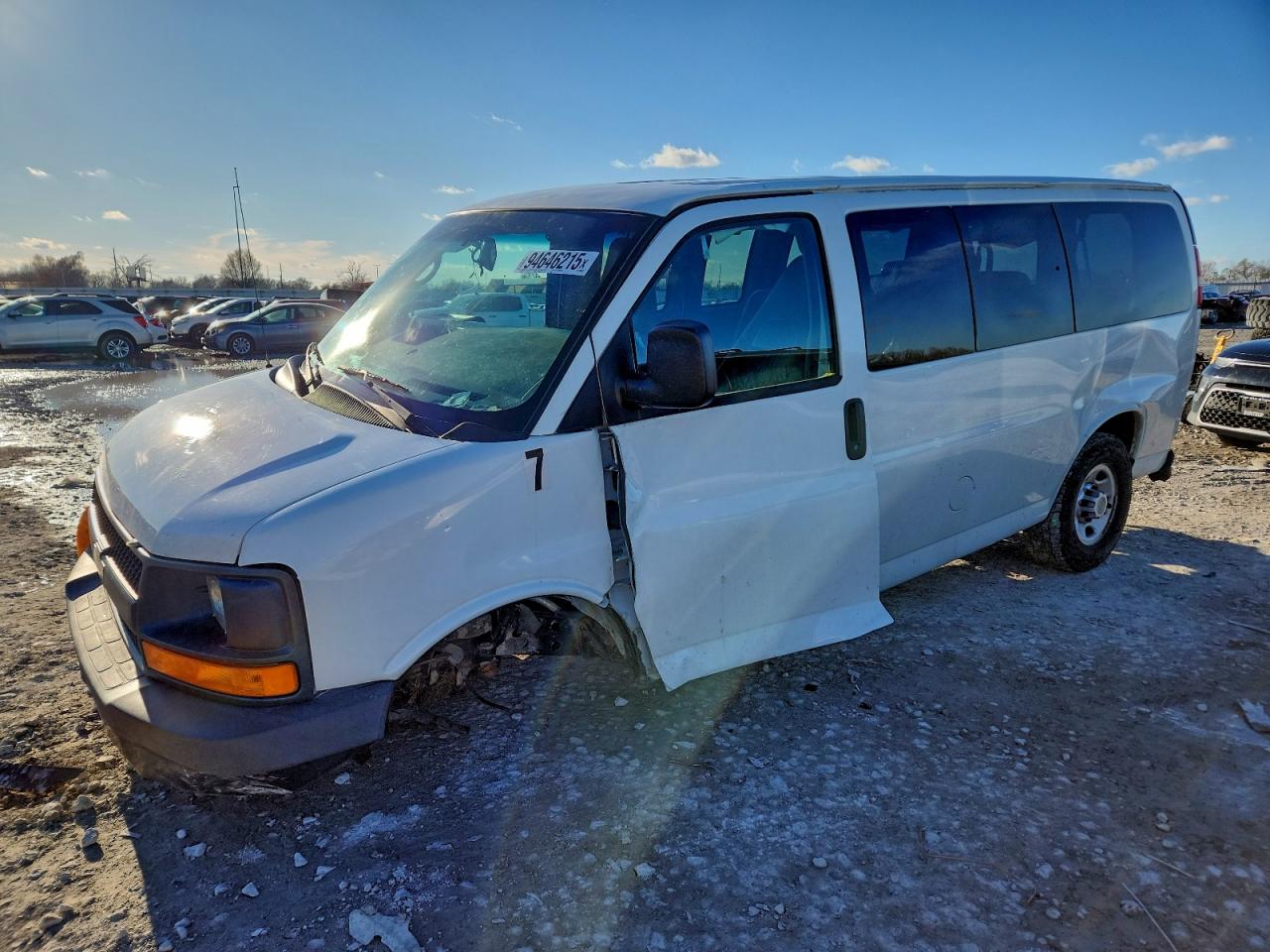 2015 Chevrolet Express VIN 1GNWGPFG1F1271601 photo 1